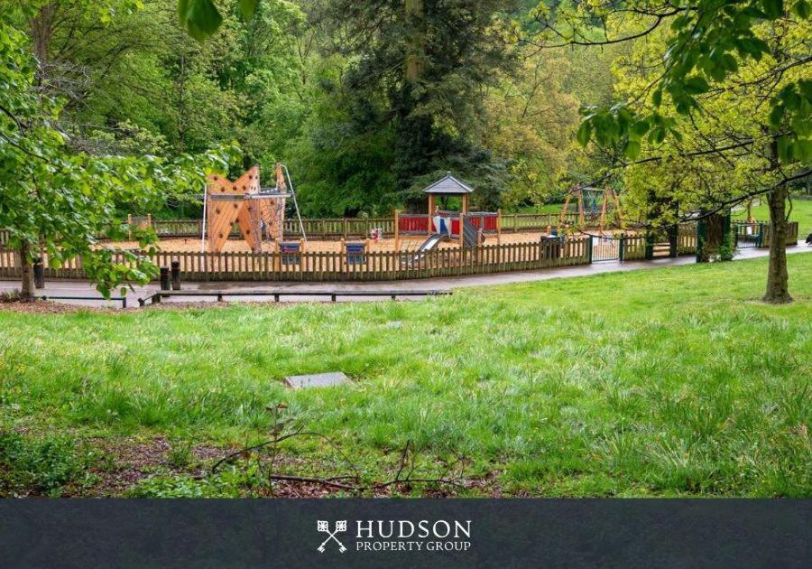 School Path Ironbridge Home With Roof Terrace Exterior photo